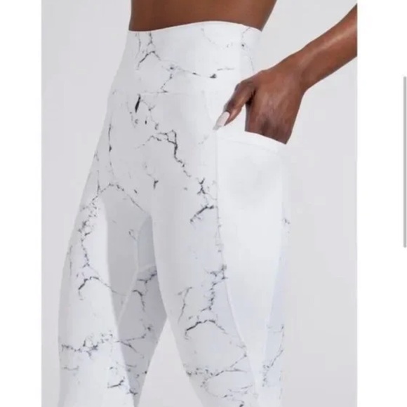 Buffbunny White Marble Elysium Leggings - Picture 3 of 12